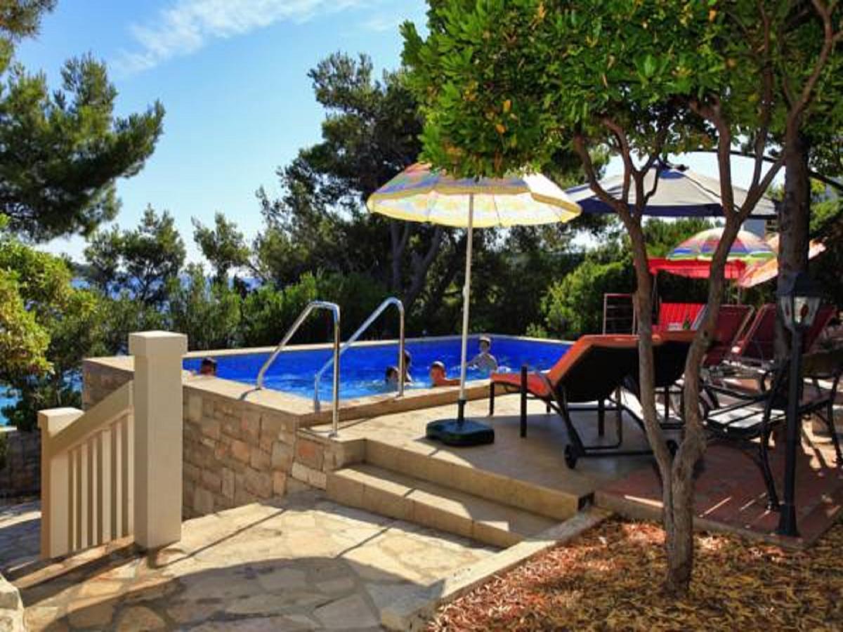 Villa Nova Vela Luka Luaran gambar