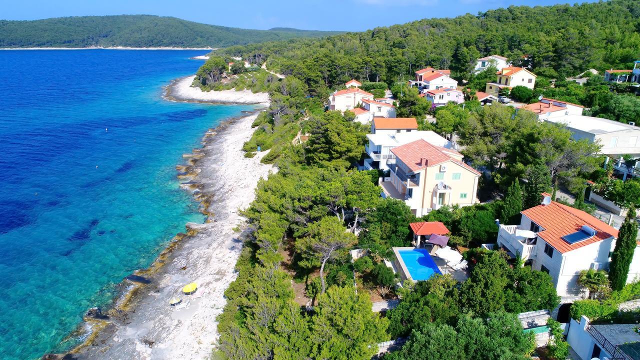 Villa Nova Vela Luka Luaran gambar